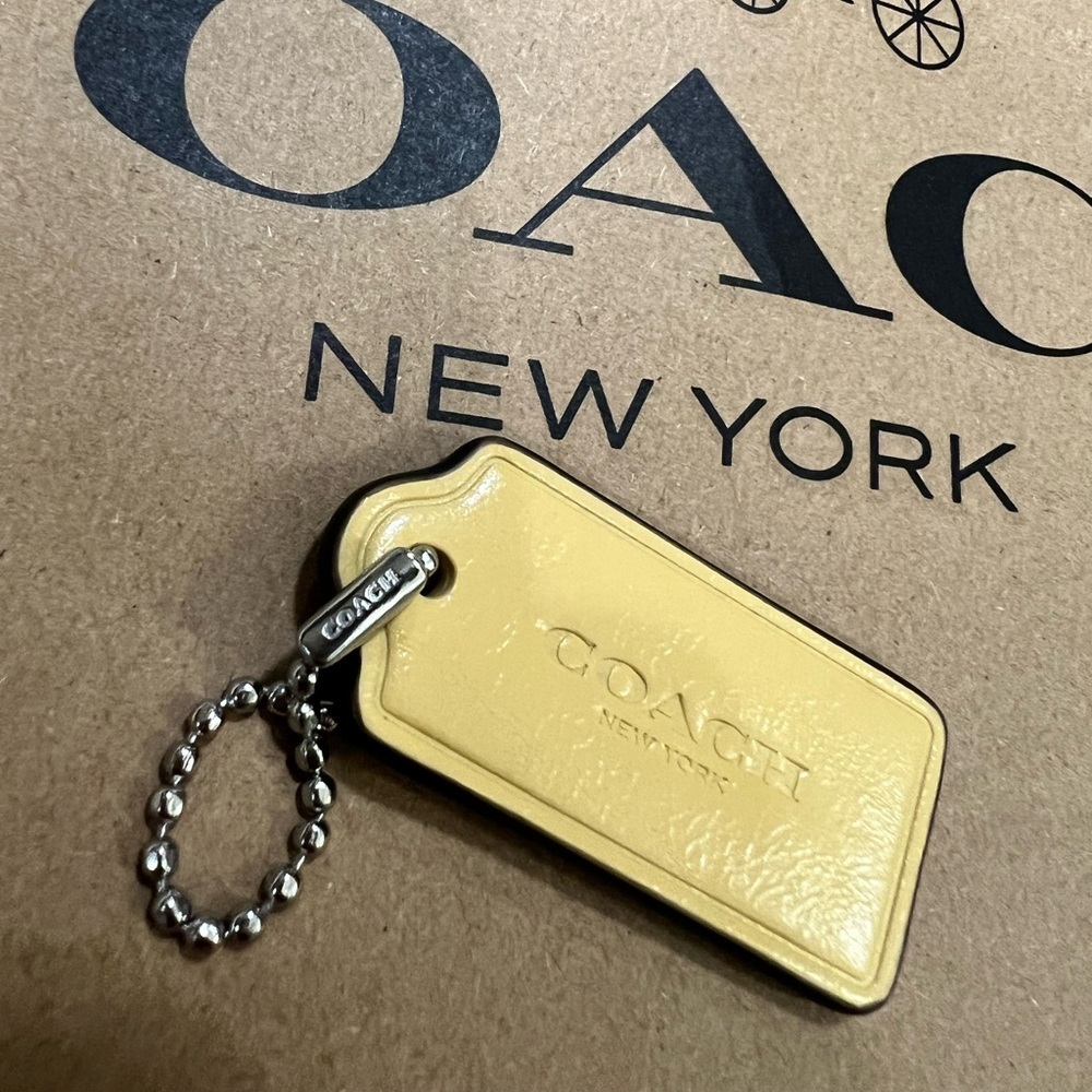 Coach Yellow Leather Tag Key & Card Holder with Ball-Chain - Picture 4 of 8